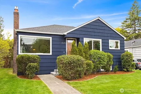 3025 39th Ave SW, Seattle, WA 98116