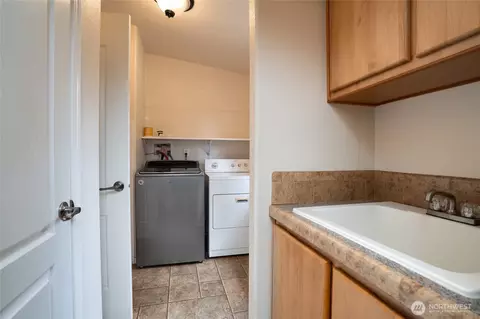 12219 Freeway Pl, Everett, WA 98208 photo 35