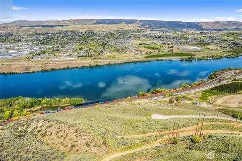 1501 Malaga Alcoa Hwy #LOT D, Wenatchee, WA 98801