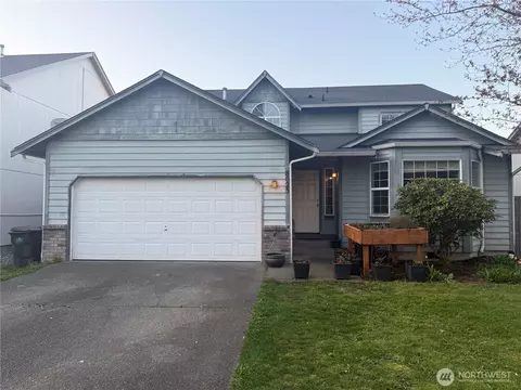 8025 E 207th Ct E, Spanaway, WA 98387