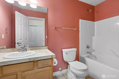 Bath - 17715 17th Ave E, Spanaway, WA 98387 photo 4 of 4