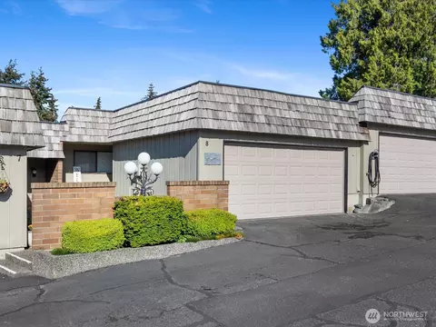 12492 Gwen Dr #8, Burlington, WA 98233