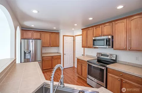 1822 190th Street Ct E, Spanaway, WA 98387 photo 3