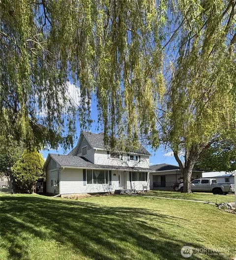 713 S 3rd, Dayton, WA 99328