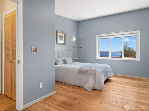 Bedroom - 71 E Mountain Dr, Grapeview, WA 98546 photo 1 of 6
