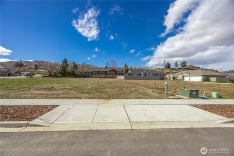 2136 N Western Ave, Wenatchee, WA 98801