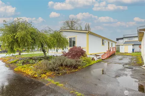 920 Maple Ln #25, Sedro Woolley, WA 98284