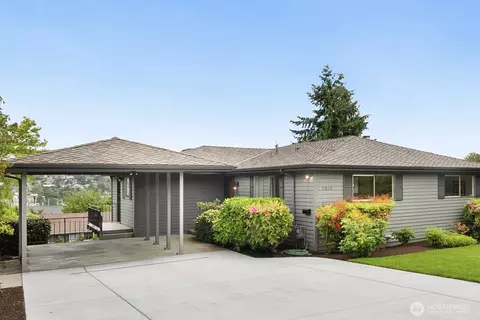 2820 25th Ave W, Seattle, WA 98199