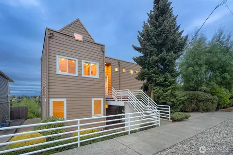 3406 37th Ave W, Seattle, WA 98199