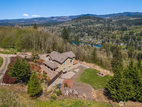 277 Skyview Dr, Mossyrock, WA 98564