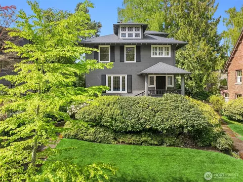 131 Madrona Pl E, Seattle, WA 98112