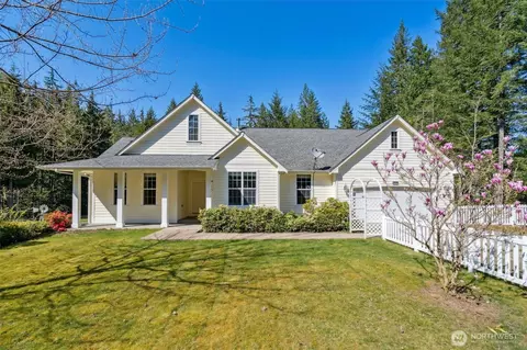 16792 NW One Mile Rd, Seabeck, WA 98380