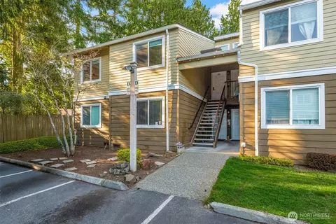 820 Cady Rd #D201, Everett, WA 98203