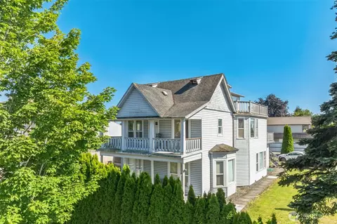 253 Clark St, Blaine, WA 98230