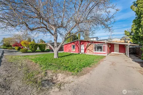207 S Houston Ave, East Wenatchee, WA 98802