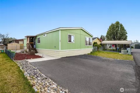 3211 W Wapato Dr #55, Moses Lake, WA 98837