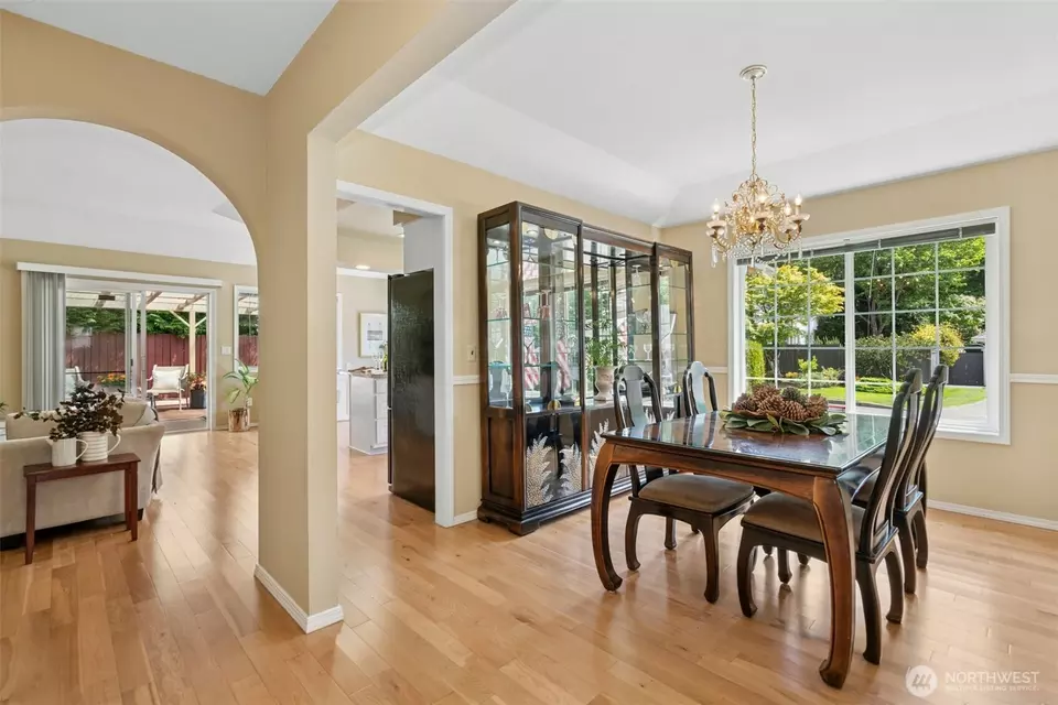 Dining - 10116 SE 188th St, Renton, WA 98055 photo 2 of 2