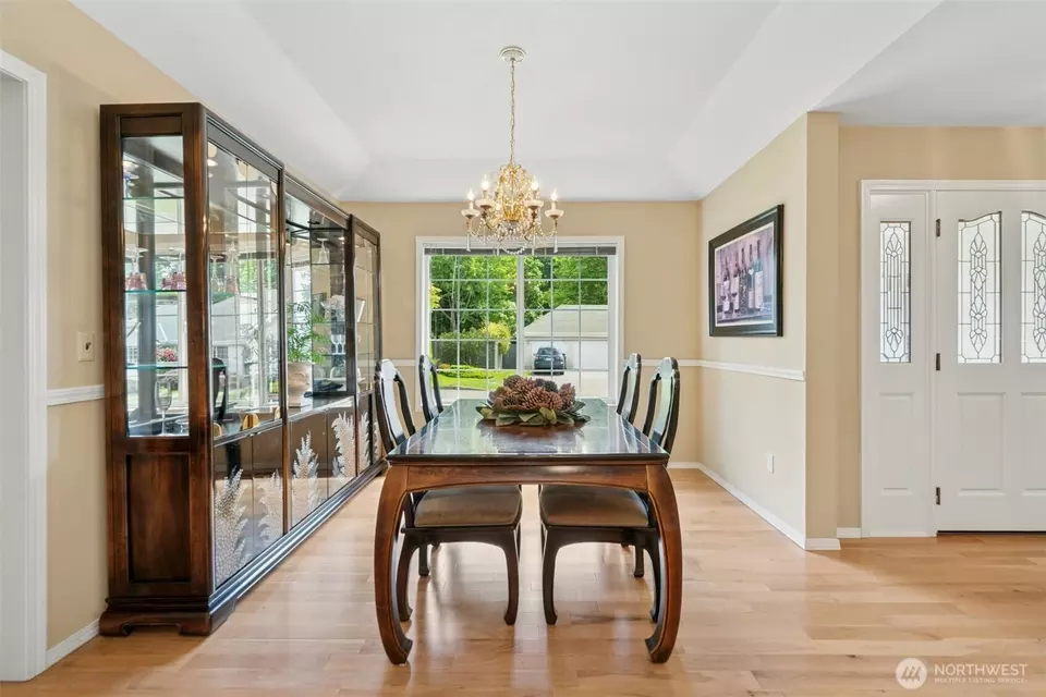 Dining - 10116 SE 188th St, Renton, WA 98055 photo 1 of 2