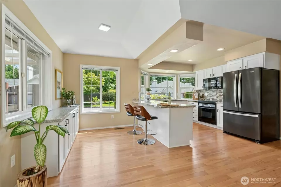 Kitchen - 10116 SE 188th St, Renton, WA 98055 photo 1 of 4