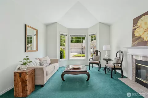 Living - 10116 SE 188th St, Renton, WA 98055 photo 1 of 4