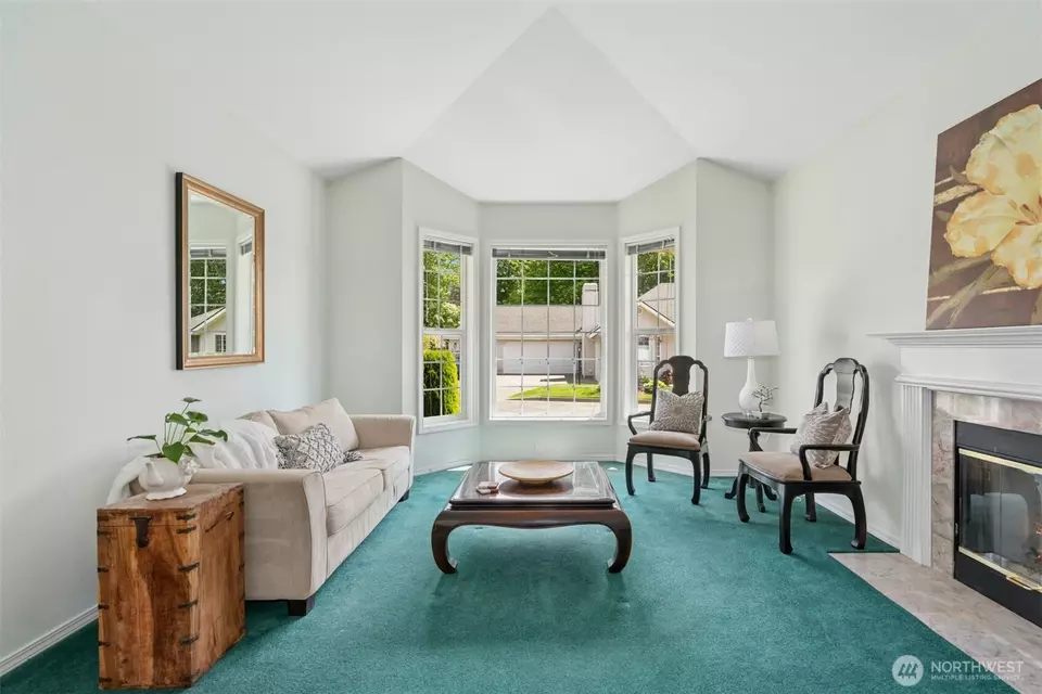 Living - 10116 SE 188th St, Renton, WA 98055 photo 1 of 4
