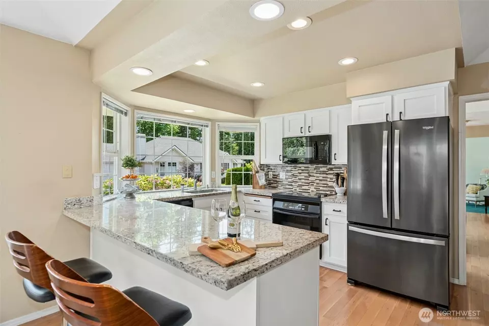 Kitchen - 10116 SE 188th St, Renton, WA 98055 photo 4 of 4