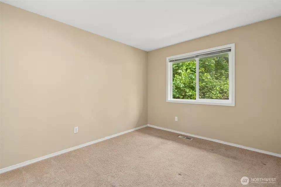 Bedroom - 10116 SE 188th St, Renton, WA 98055 photo 5 of 5