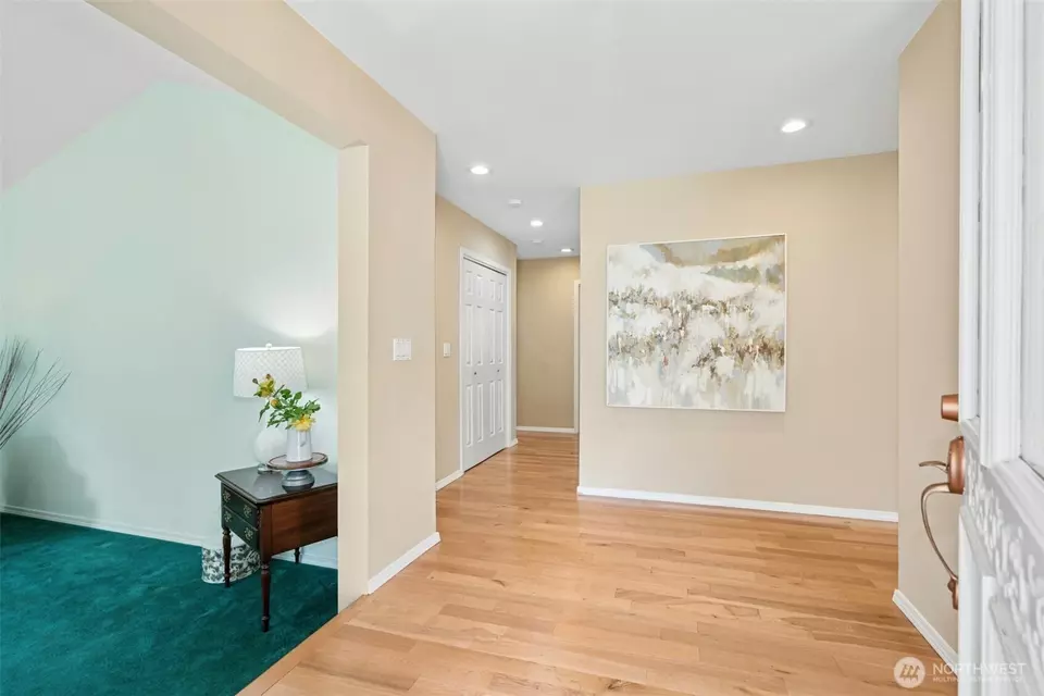 Entry Way - 10116 SE 188th St, Renton, WA 98055 photo 1 of 1