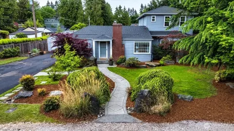 15244 12th Ave NE, Shoreline, WA 98155