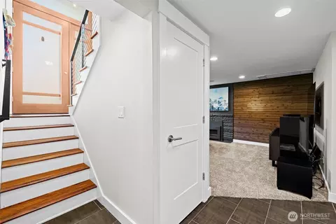 Entry Way - 106 234th Pl SE, Bothell, WA 98021 photo 4 of 4
