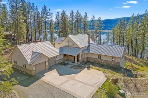 2372 Eagle River Way, Kettle Falls, WA 99141