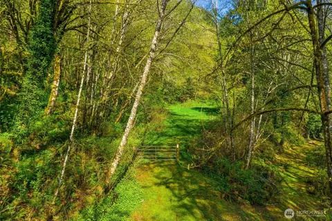 745 SE Salmon Ln, Olympia, WA 98513