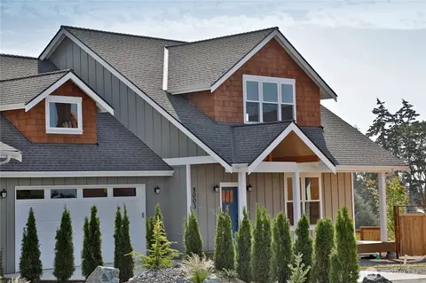 5023 Eagle Ridge Dr, Freeland, WA 98249