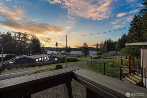View/Area - 370 E Mason Lake Dr E, Grapeview, WA 98546 photo 1 of 3