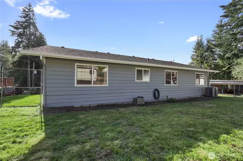 Exterior - 370 E Mason Lake Dr E, Grapeview, WA 98546 photo 4 of 6