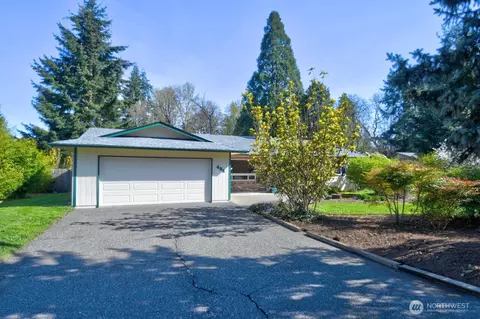 434 Peregrine Dr SE, Lacey, WA 98513