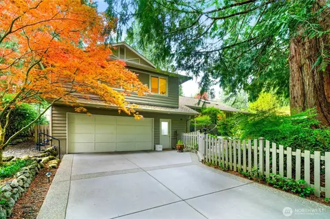 11507 Chadwick Ct NE, Bainbridge Island, WA 98110