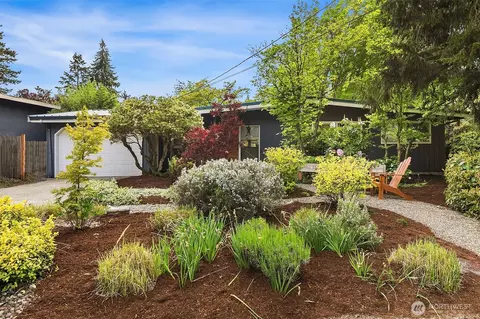 15871 NE 1st St, Bellevue, WA 98008