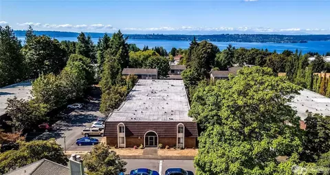 11010 NE 68th St #602, Kirkland, WA 98033