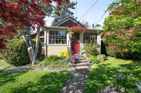 1705 Fairhaven Ave, Bellingham, WA 98229
