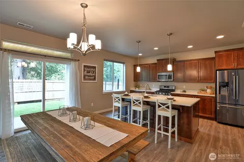 Dining - 726 10th St, Sultan, WA 98294 photo 1 of 2