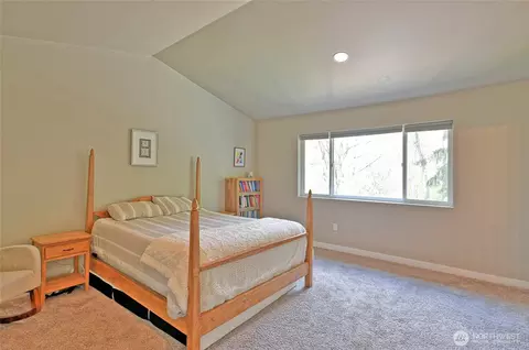 Bedroom - 726 10th St, Sultan, WA 98294 photo 2 of 8