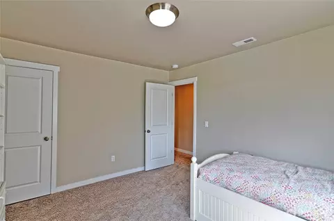 Bedroom - 726 10th St, Sultan, WA 98294 photo 6 of 8