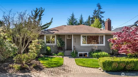 8909 8th Ave NE, Seattle, WA 98115