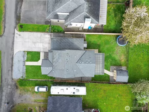 View/Area - 210 Ammons Ln SE, Orting, WA 98360 photo 3 of 4