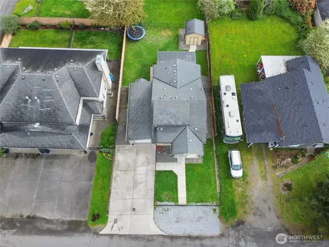 View/Area - 210 Ammons Ln SE, Orting, WA 98360 photo 2 of 4