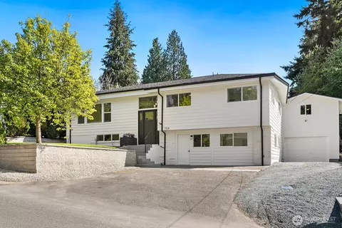 7124 197th St SW, Lynnwood, WA 98036