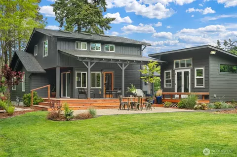 10349 SW 110th St, Vashon, WA 98070