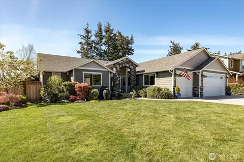 965 Walker Heights Pl, Oak Harbor, WA 98277