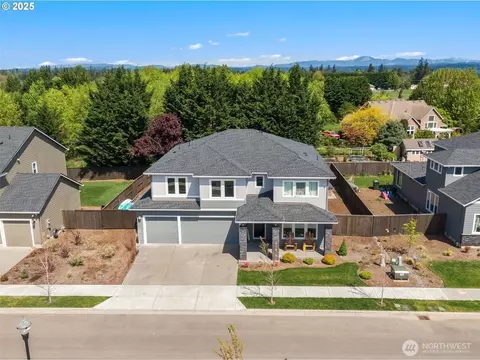 8852 N 5th St, Ridgefield, WA 98642